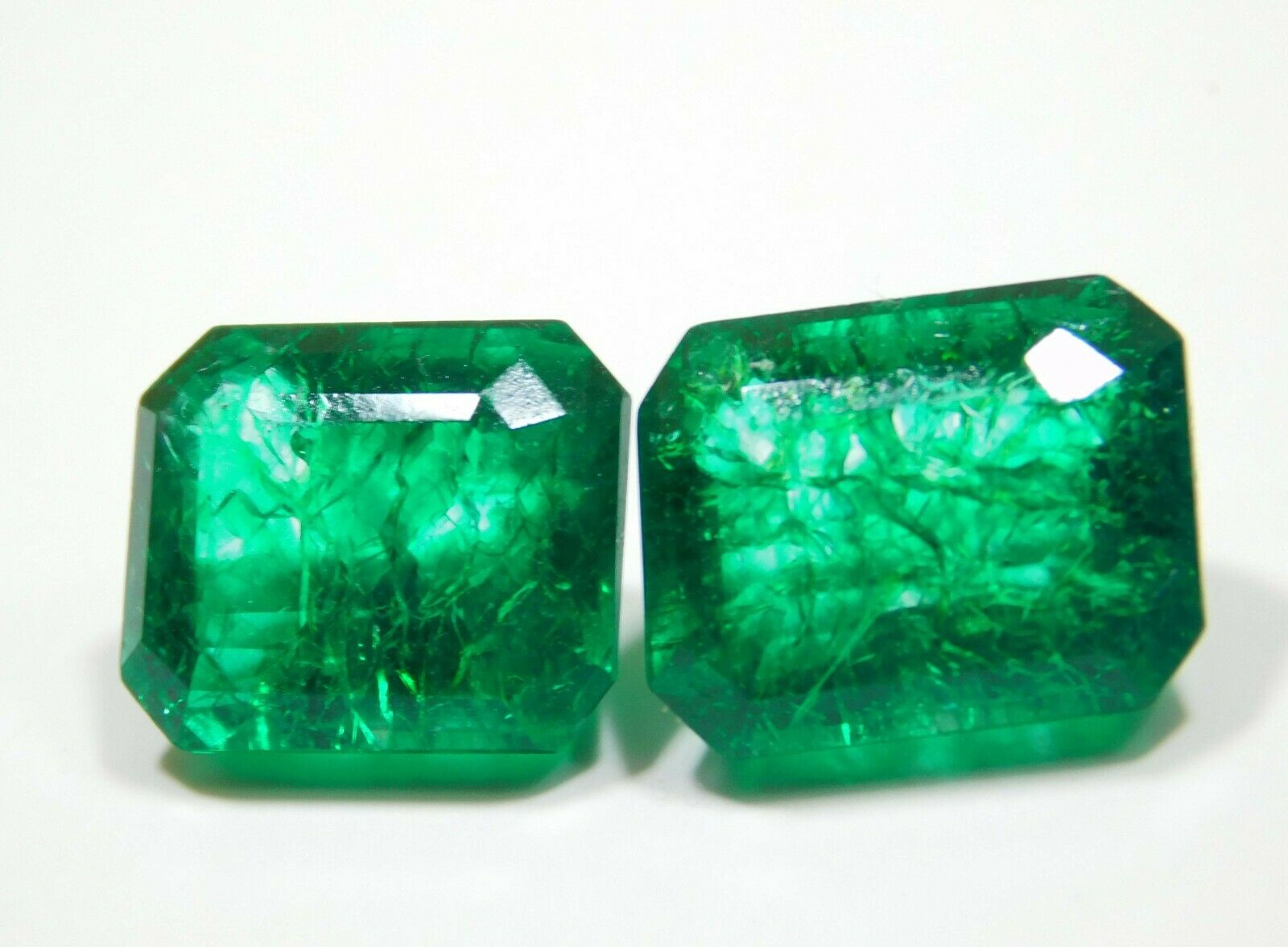 15.50 Carat Emerald Cut CERTIFIED Natural Green Colombia Emerald Loose Gemstone