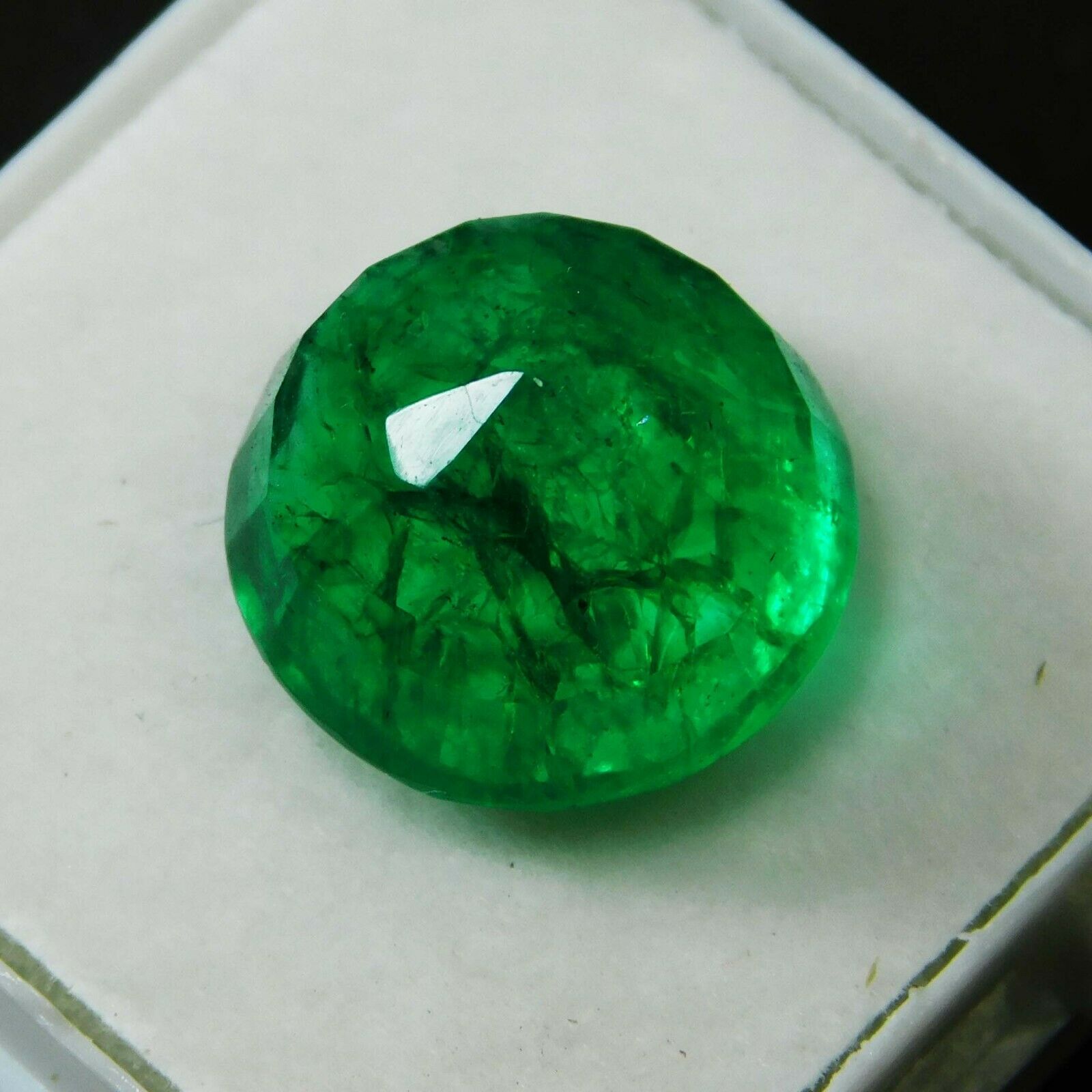 Authentic Green Emerald Round Cut 8.00 Ct Natural Loose Gemstone CERTIFIED