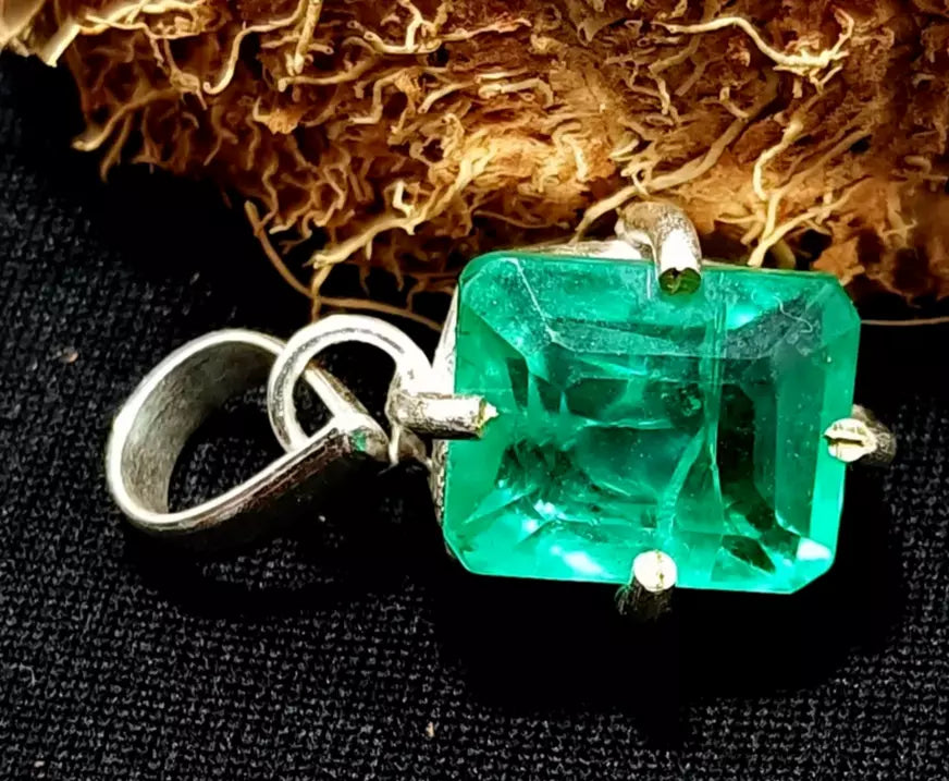 925 Sterling Silver 28.45 Ct Natural Green Pendant CERTIFIED Emerald Cut Stone