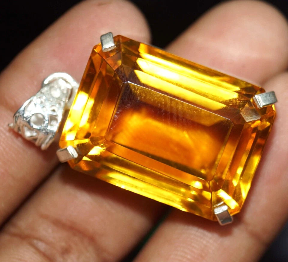 A++ CERTIFIED 925 Sterling Silver 42 Ct NATURAL Yellow Topaz Gemstone Pendant