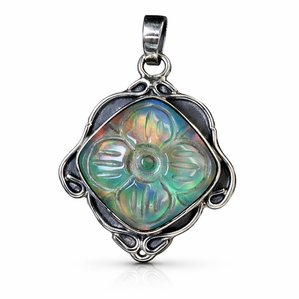 Pendant with a colorful, iridescent design 
