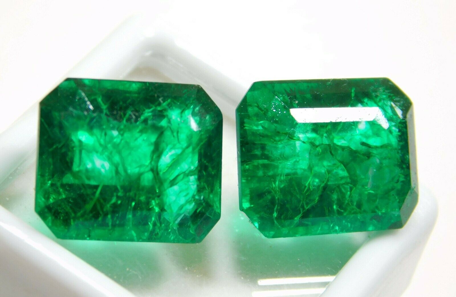 Natural Precious Green Emerald CERTIFIED 16 Ct Loose Gemstone Emerald Cut