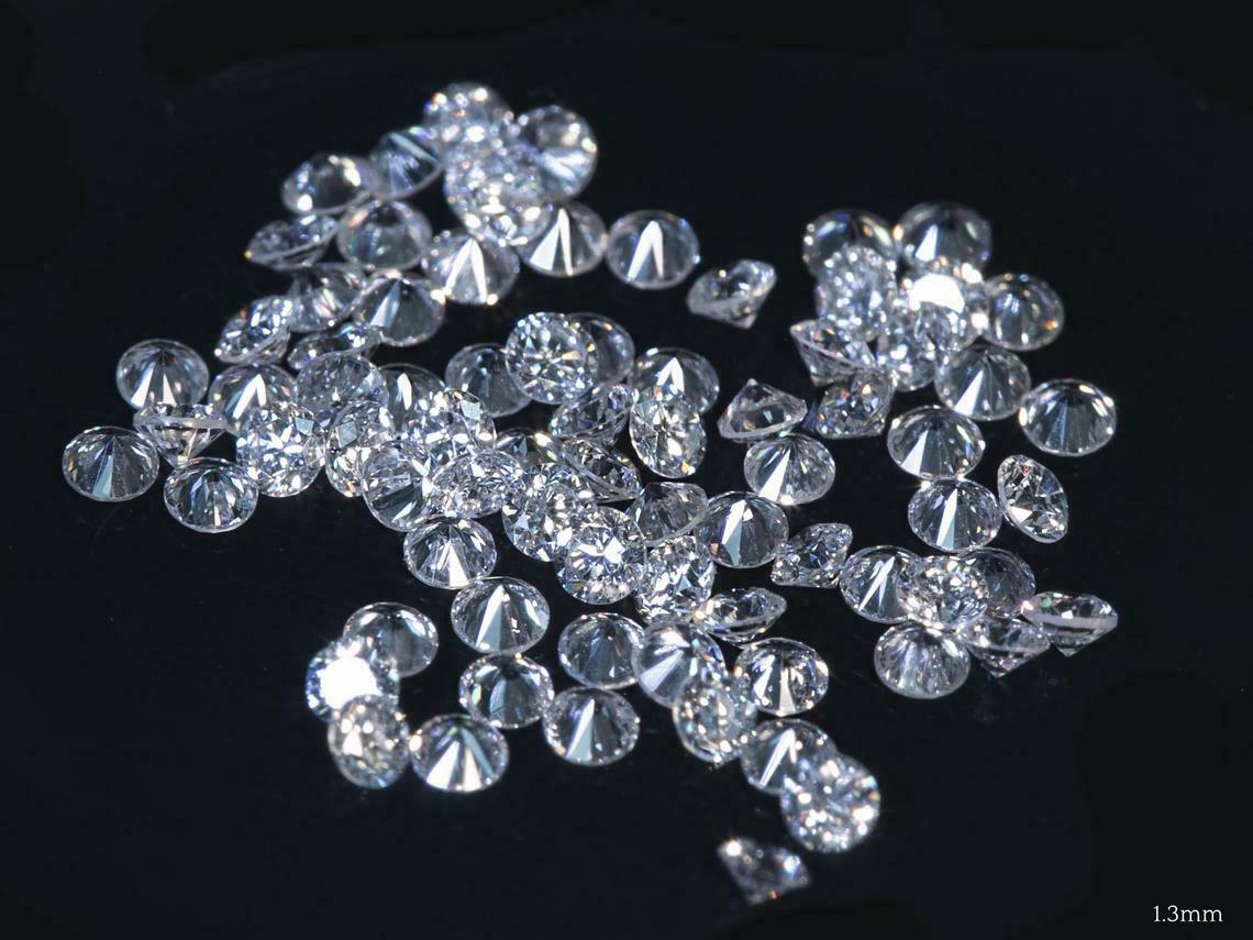 CERTIFIED 221 Pcs Synthetic Moissanite Diamonds Cut Round D CVD 1 MM LOT