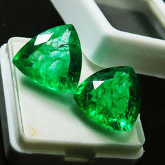 Natural Green Emerald Loose Gemstone 16.56 Ct CERTIFIED Trillion Shape Pair