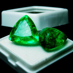 CERTIFIED Loose Gemstone 16.1Ct Trillion Cut Pair Natural Green Colombia Emerald