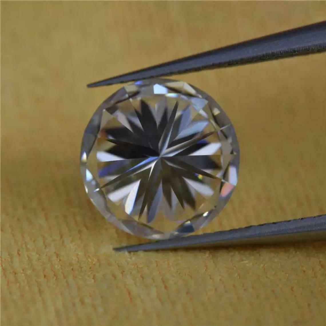 Diamond Cut Round D Color Synthetic Moissanite Loose CVD VVS1 2 mm Size pair's
