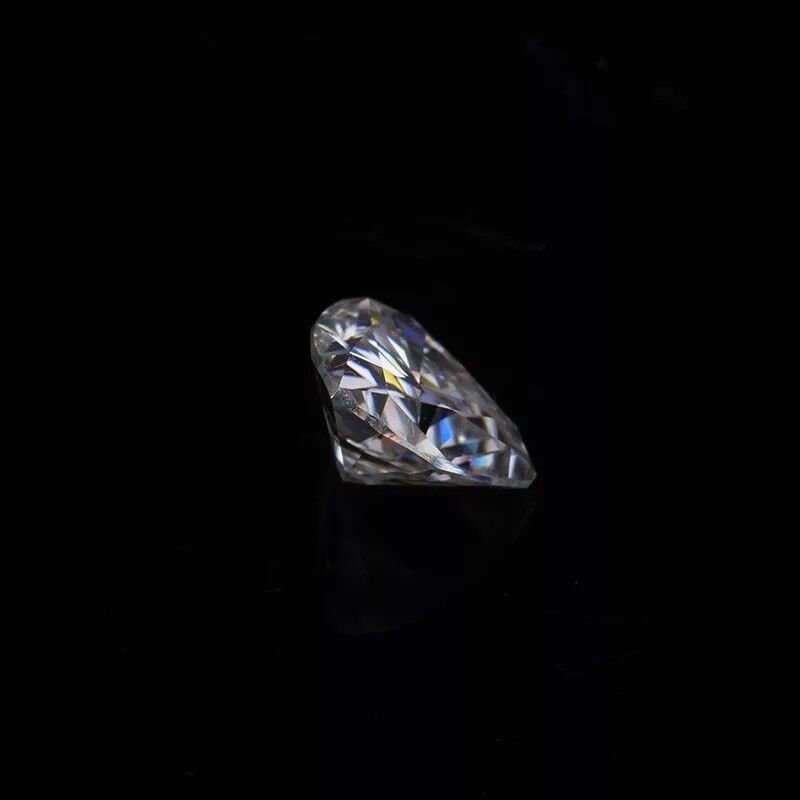 A++VVS1 Quality and CERTIFIED D White Color 3.5 mm Trillion Moissanite Gemstone