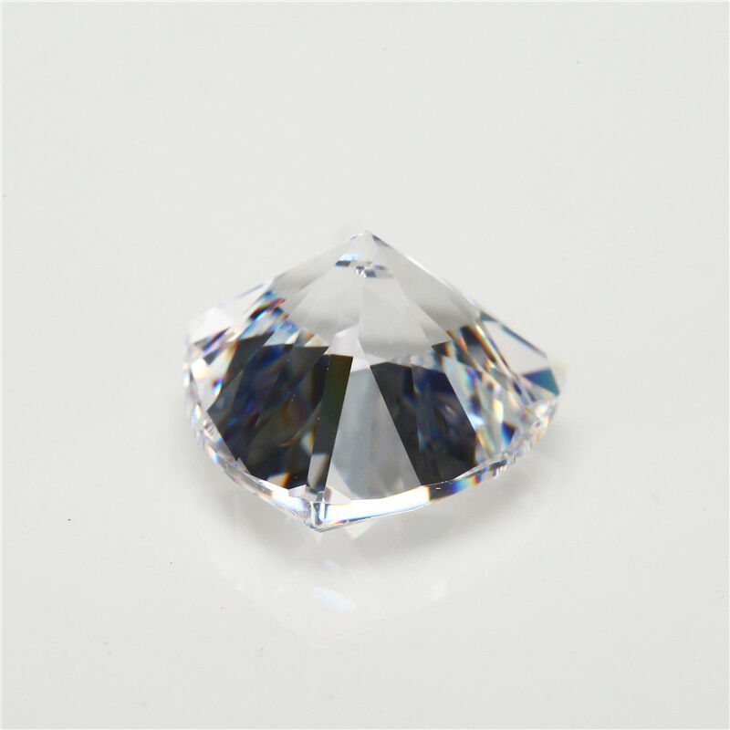 D-White with CERTIFIED A++ VVS1 Clarity Premium 8x8 mm Trillion Cut Moissanite