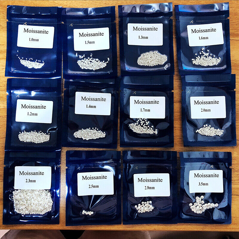 Excellent Round Cut Certified VVS1 D Color 2.70 MM 13 PCS Moissanite Gemstone