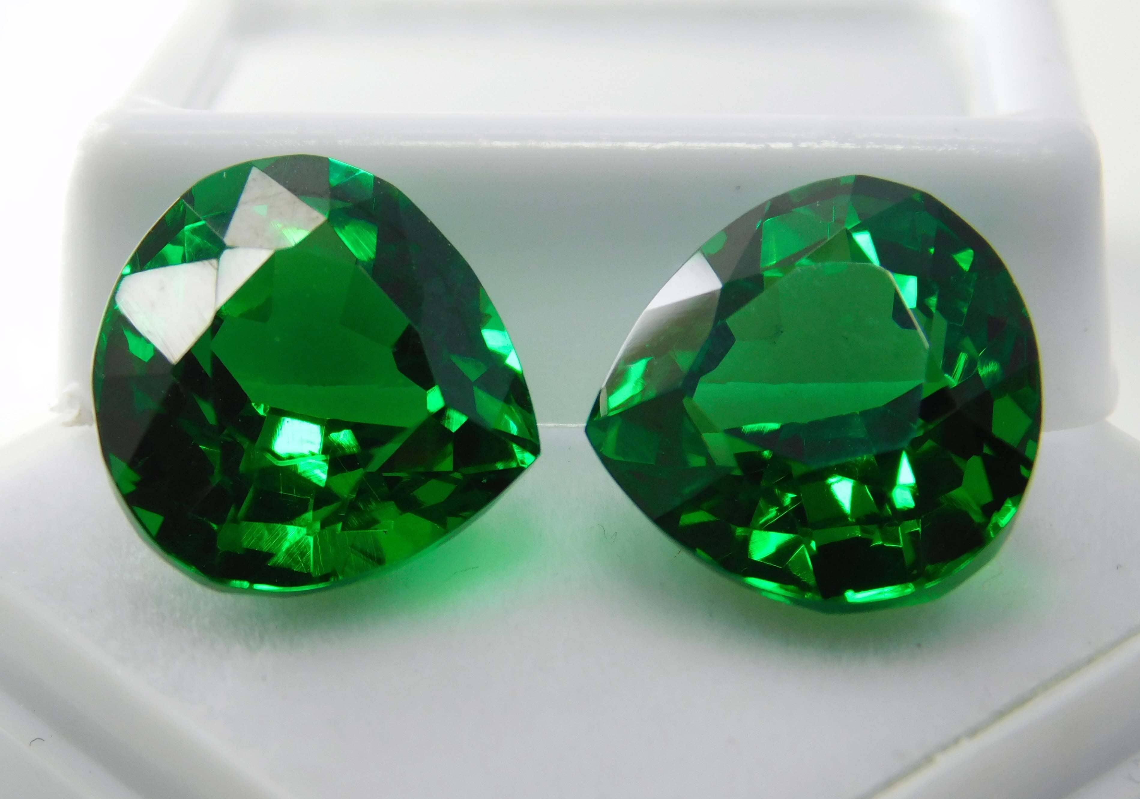 Tsavorite Green Garnet 16.65 Carat Pair Natural Green Garnet Pear Shape Certified Use For Gift Loose Gemstone gemsbuild 